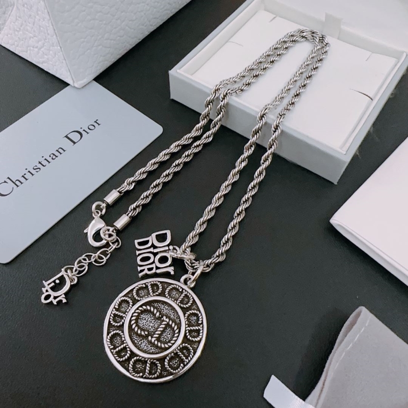 chr1st1an D10r necklaces